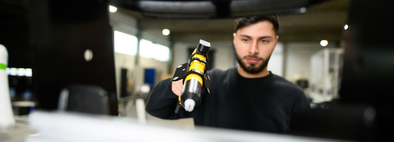 Lackierpistole im Einsatz_3139